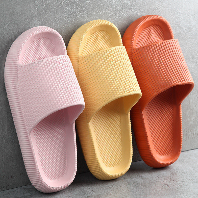 Zapatillas suaves para parejas en casa