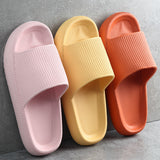 Zapatillas suaves para parejas en casa
