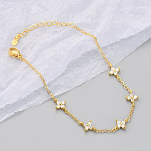 Pulsera de lujo con flores de cielo estrellado y luz francesa