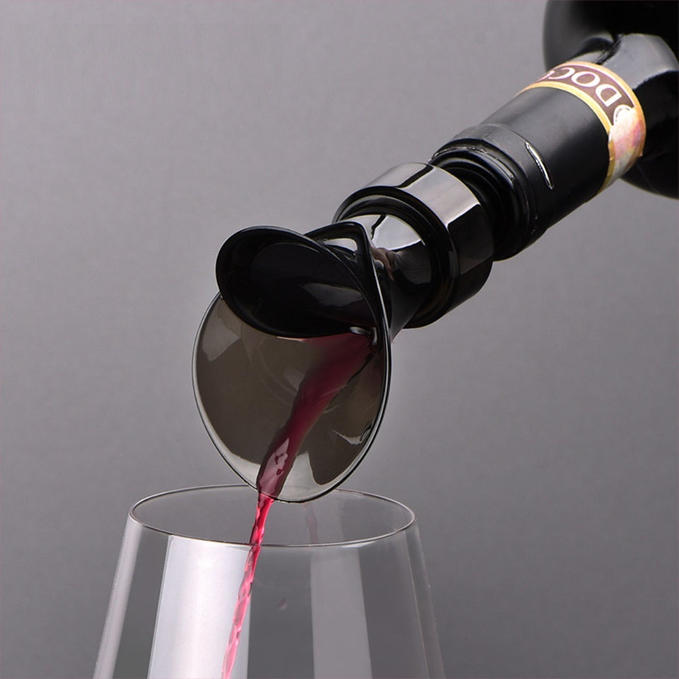 Grifo creativo para verter vino tinto en forma de pétalo para mantener la frescura.