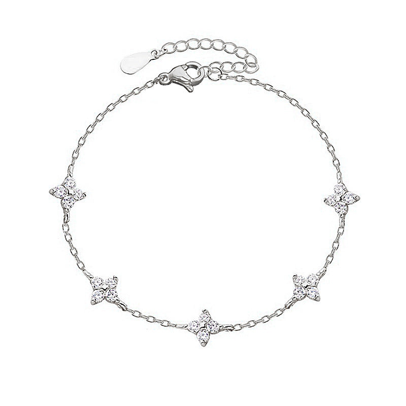 Pulsera de lujo con flores de cielo estrellado y luz francesa