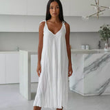 Vestido blanco de otoño con tirantes cómodos