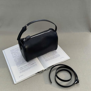 Bolso pequeño de ante con axilas