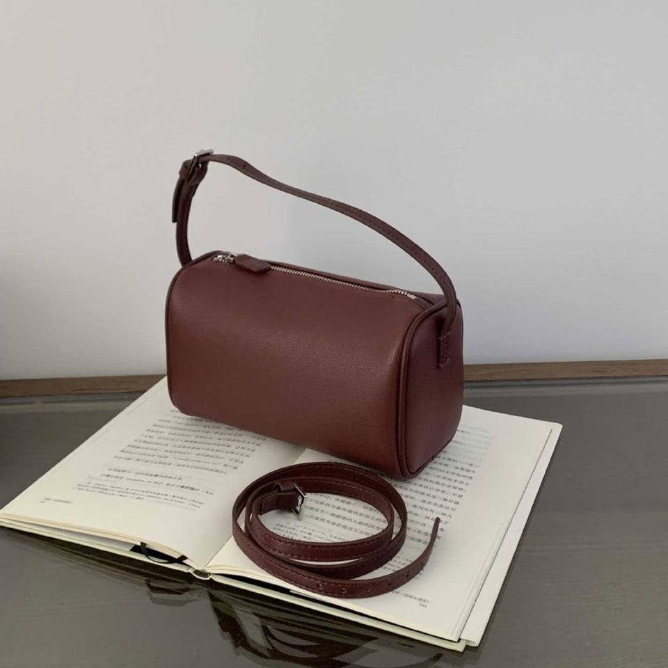 Bolso pequeño de ante con axilas