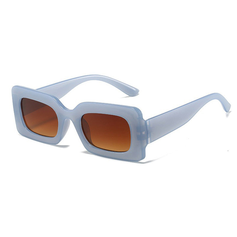 Gafas de sol vintage con montura pequeña